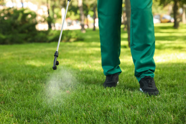 Best Commercial Pest Control Services  in Lden, MA
